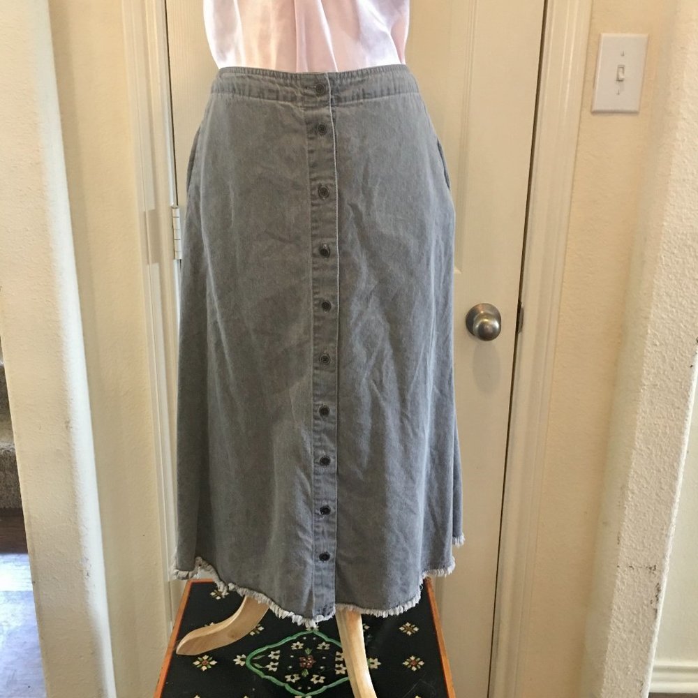 Chelsea & Theodore Skirt - Size Large
